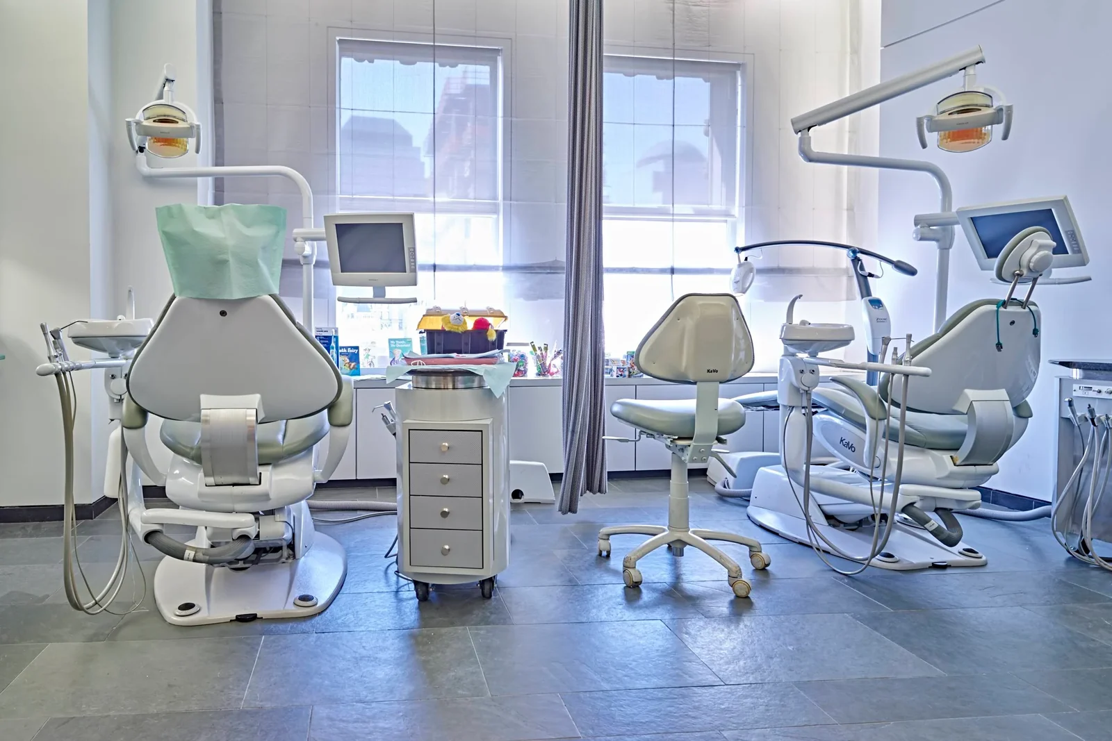 Dental treatment room